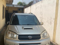 mise-en-vente-dune-toyota-rav4-2-eme-serie-small-1