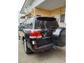 toyota-land-cruiser-v8-small-3